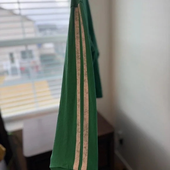 Daydreamer Green and White Rugby Shirt - Picture 9 of 11